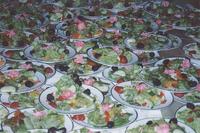 Many_salad_plates