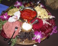 Antipasto_plate_with_orchids
